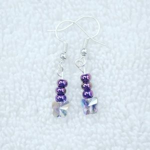 Small Earrings! Hand made! Summer time fun! 🔆🔆